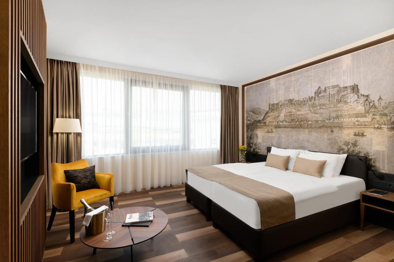 Grand Hotel Esztergom Exterior photo