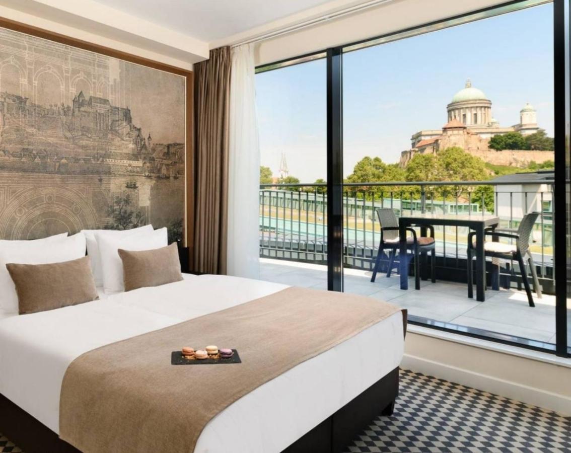 Grand Hotel Esztergom Exterior photo