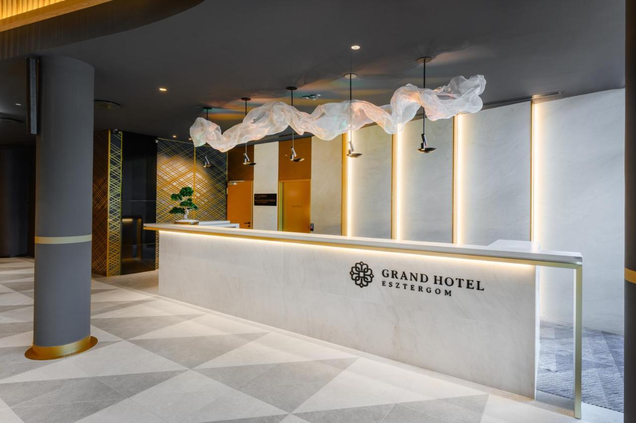 Grand Hotel Esztergom Exterior photo