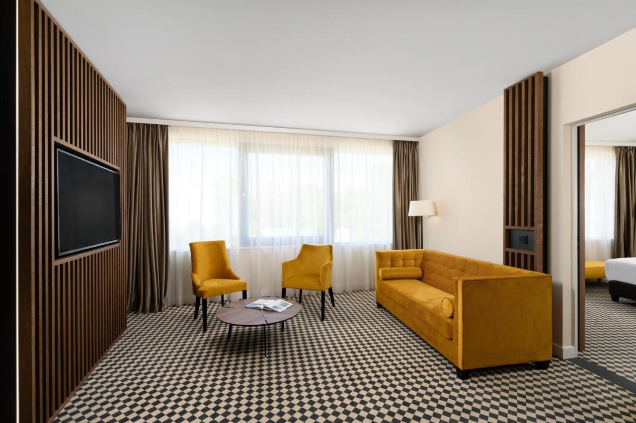 Grand Hotel Esztergom Exterior photo