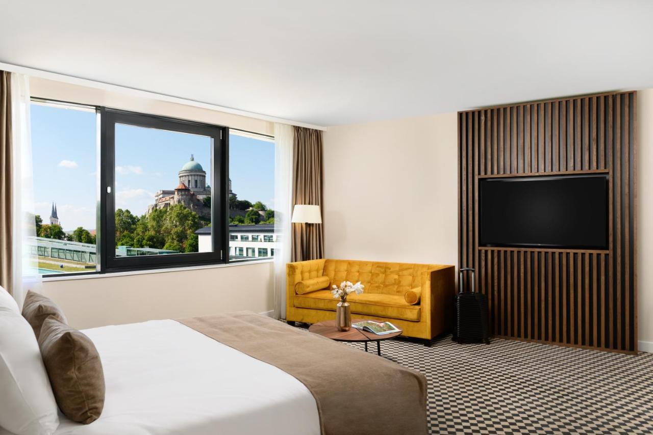 Grand Hotel Esztergom Exterior photo