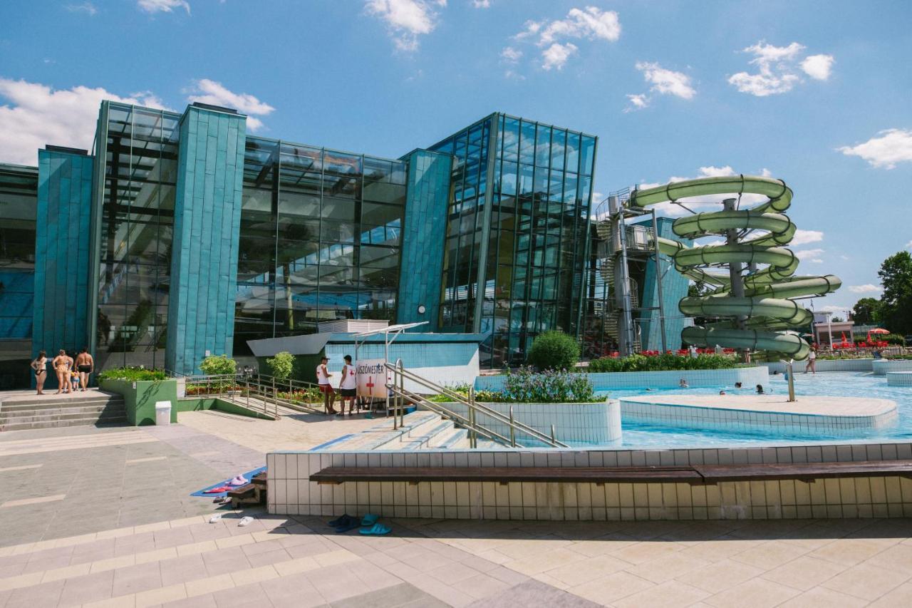 Grand Hotel Esztergom Exterior photo